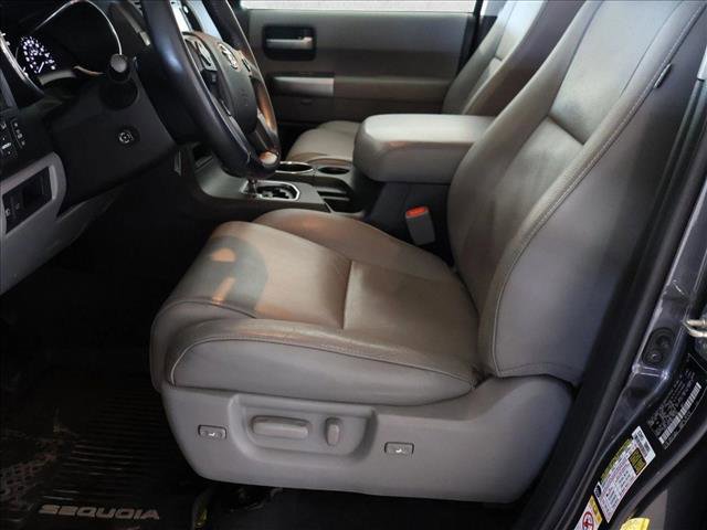 Used 2019 Toyota Sequoia Limited w/ Safety & Convenience Package AWD/4WD image 20