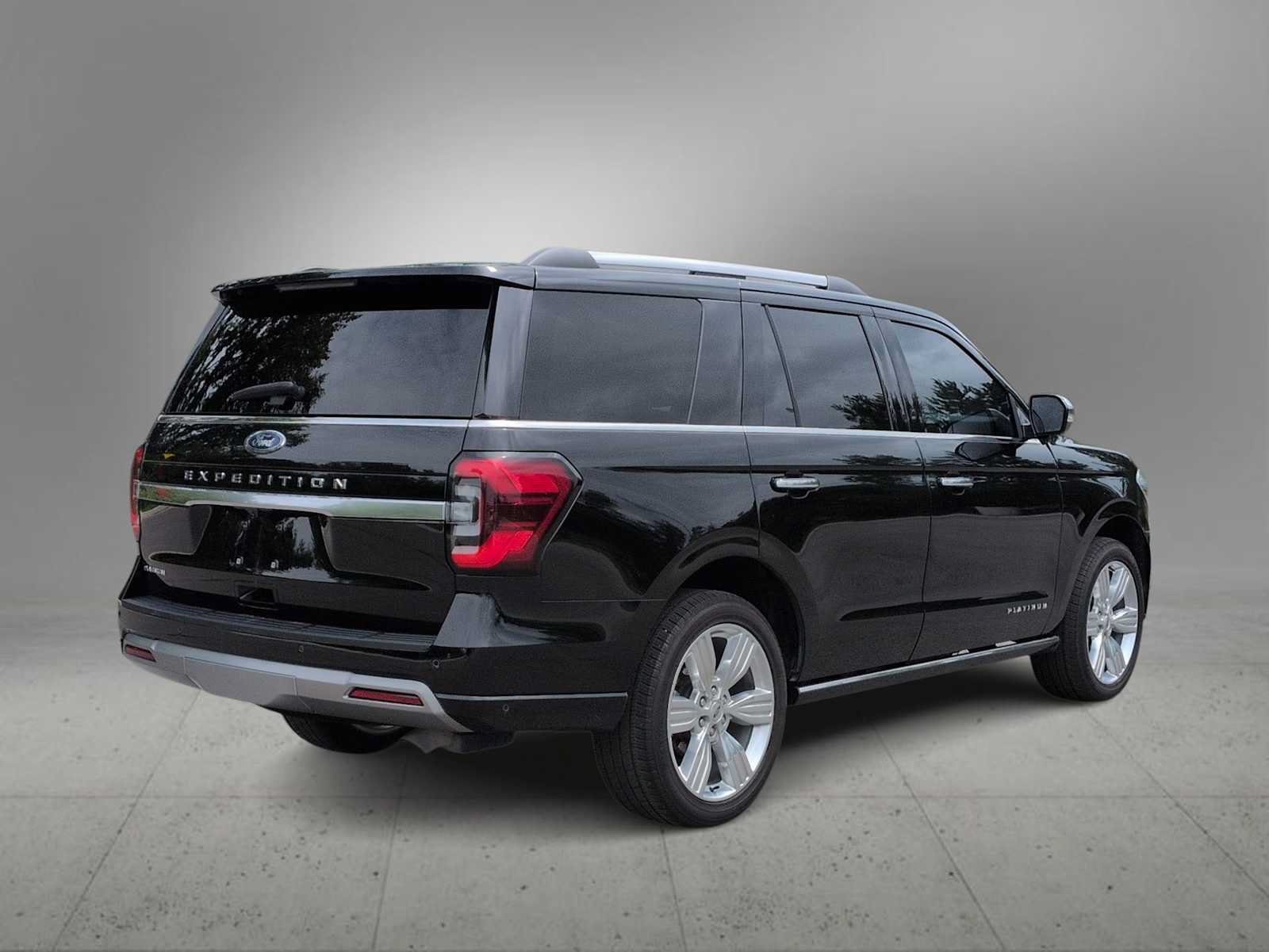 Used 2024 Ford Expedition Platinum AWD/4WD image 8