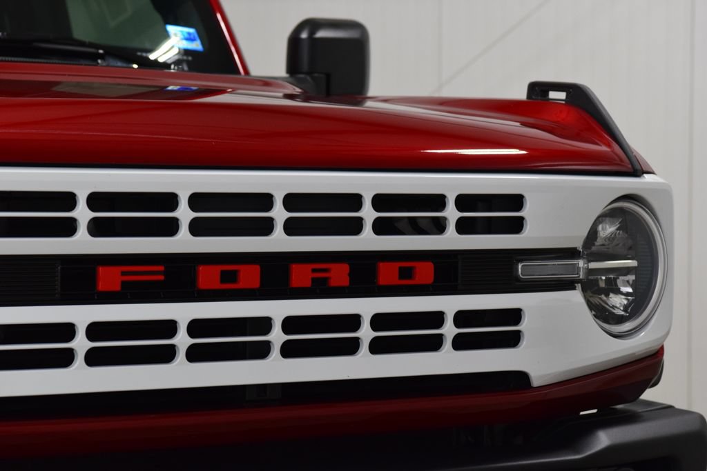Used 2025 Ford Bronco Heritage Edition AWD/4WD image 11