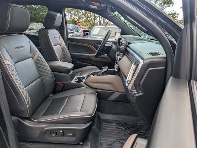 Used 2023 GMC Canyon Denali image 24