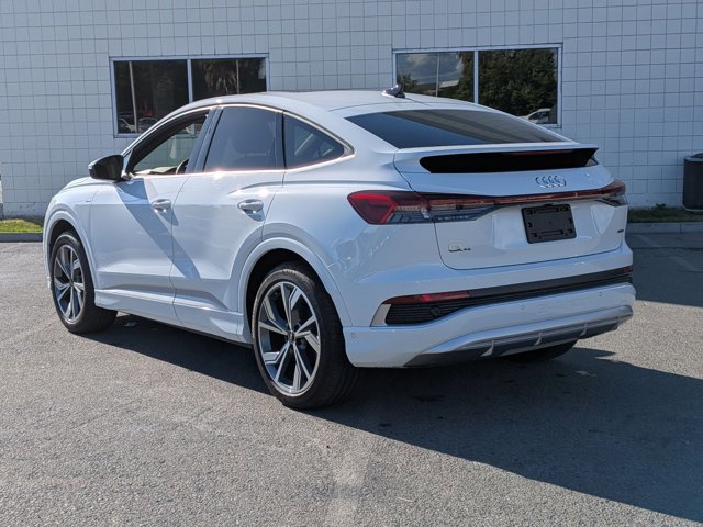 Used 2024 Audi Q4 e-tron Prestige AWD/4WD image 8