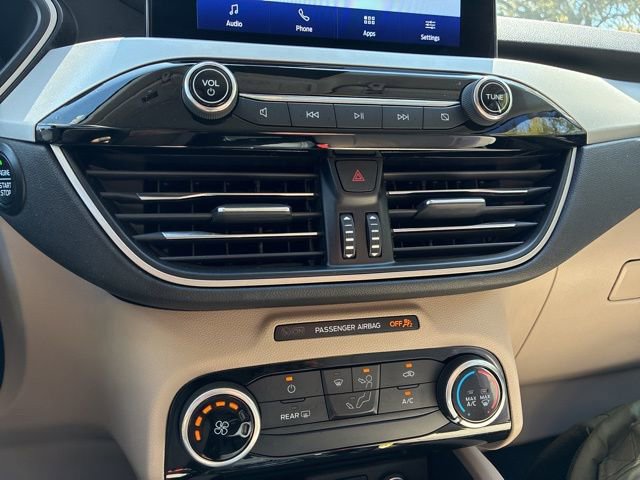 Used 2021 Ford Escape SE image 31