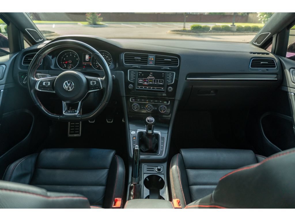Used 2017 Volkswagen GTI Autobahn FWD image 21