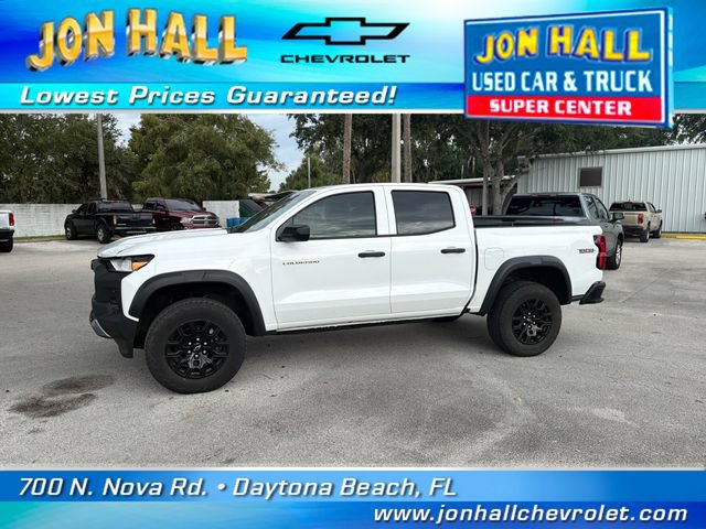 Used 2023 Chevrolet Colorado Trail Boss w/ Advanced Trailering Package AWD/4WD image 4