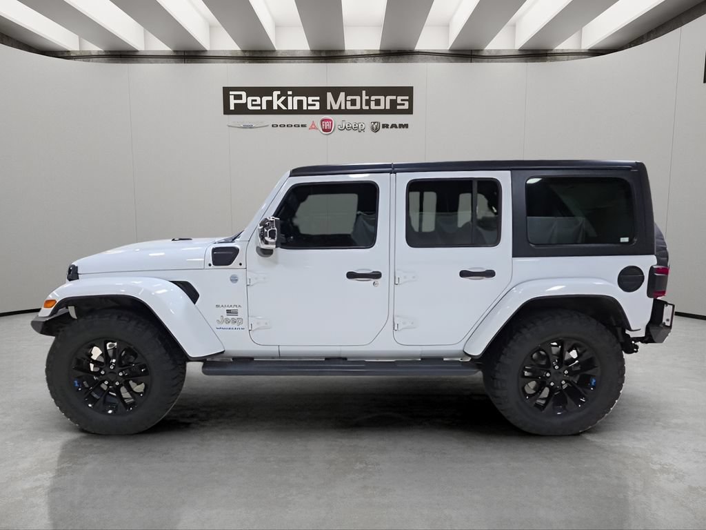 Used 2023 Jeep Wrangler Unlimited Sahara AWD/4WD image 2