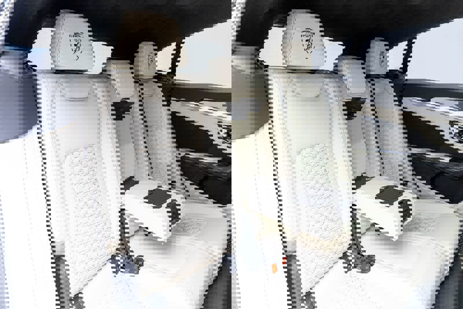 Used 2019 Lamborghini Urus image 14