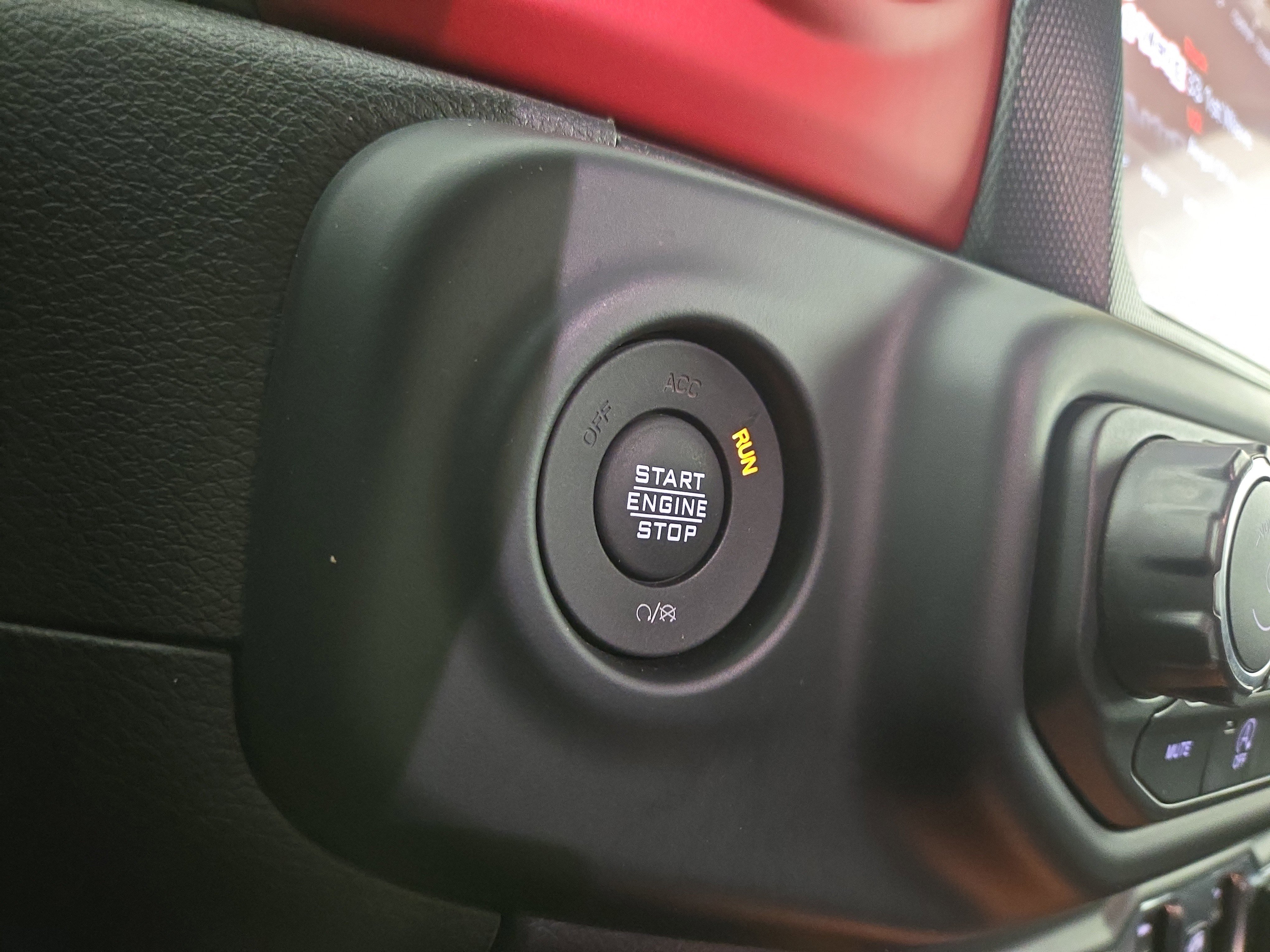 Certified 2023 Jeep Wrangler Unlimited Rubicon w/ Cold Weather Group image 26