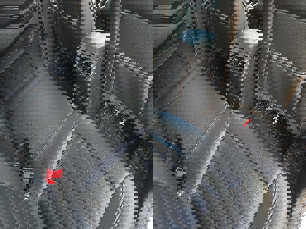 Used 2023 Ford Edge SEL image 11