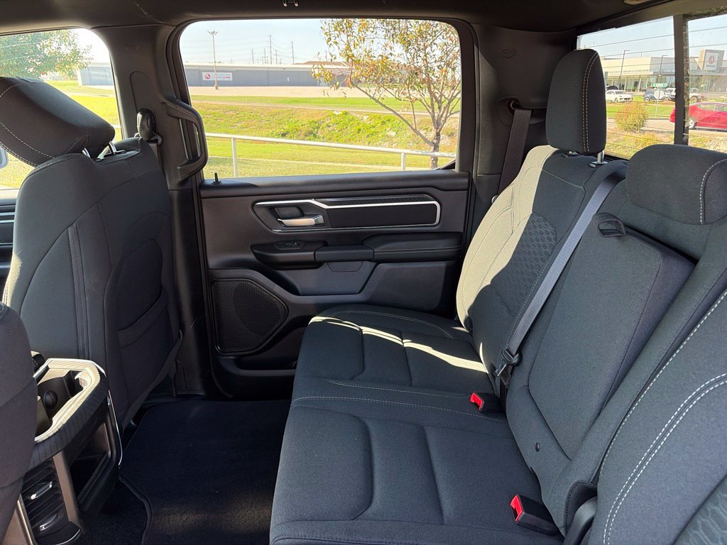 Used 2025 RAM 1500 Big Horn AWD/4WD image 40