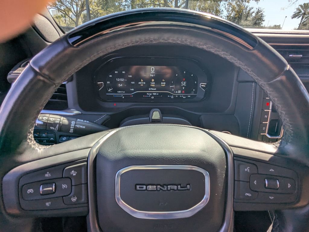 Used 2024 GMC Yukon Denali Ultimate image 17