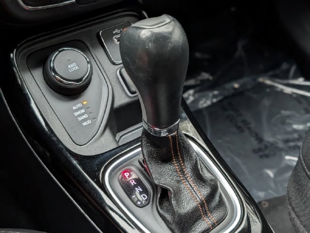 Used 2019 Jeep Compass Limited AWD/4WD image 17