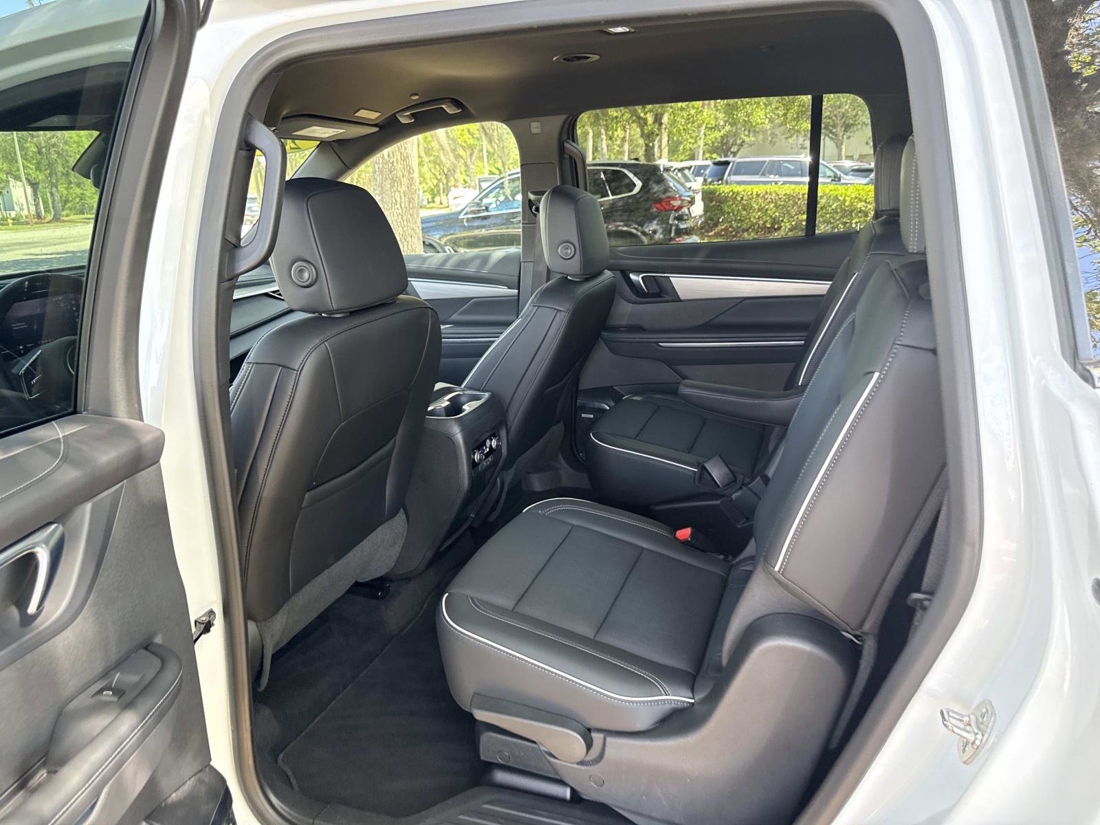 Used 2025 Buick Enclave Preferred FWD image 15