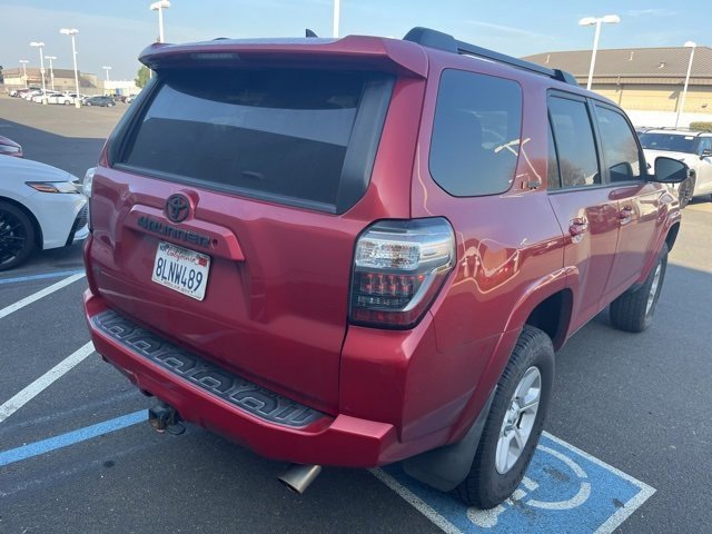 Used 2014 Toyota 4Runner SR5 image 7