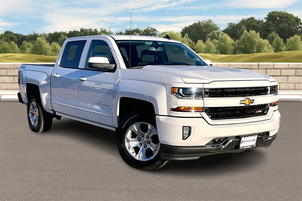Used 2018 Chevrolet Silverado 1500 LT w/ All Star Edition image 2