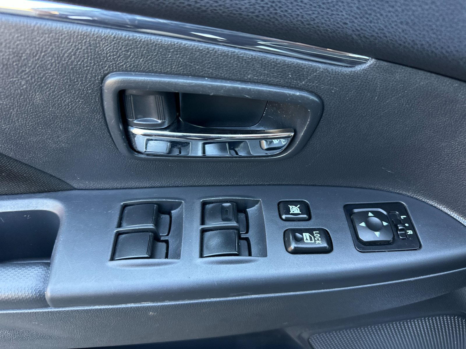 Used 2025 Mitsubishi Outlander Sport AWD image 11