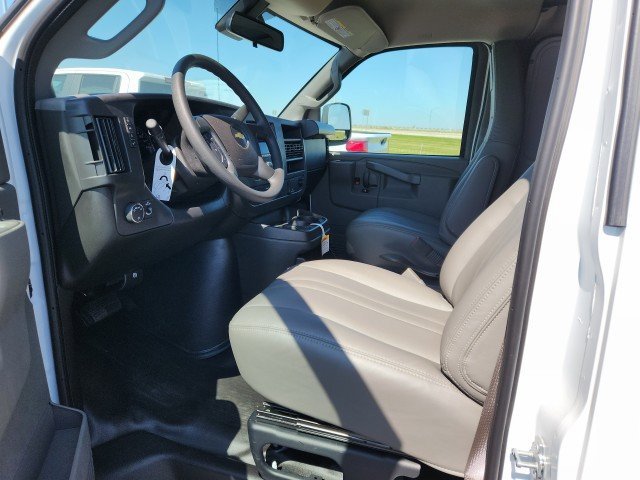 New 2025 Chevrolet Express 2500 WT w/ Enhanced Convenience Package image 15