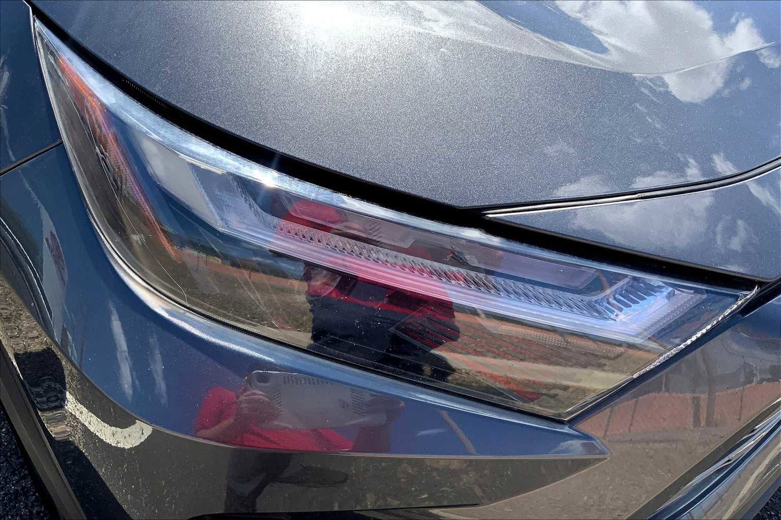 Used 2023 Toyota RAV4 Limited image 23