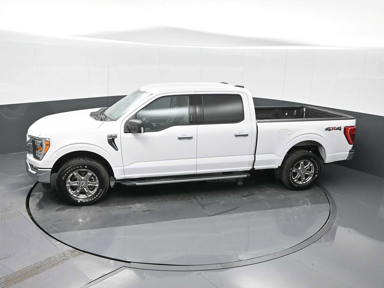 Used 2021 Ford F150 XLT w/ Equipment Group 302A High image 19