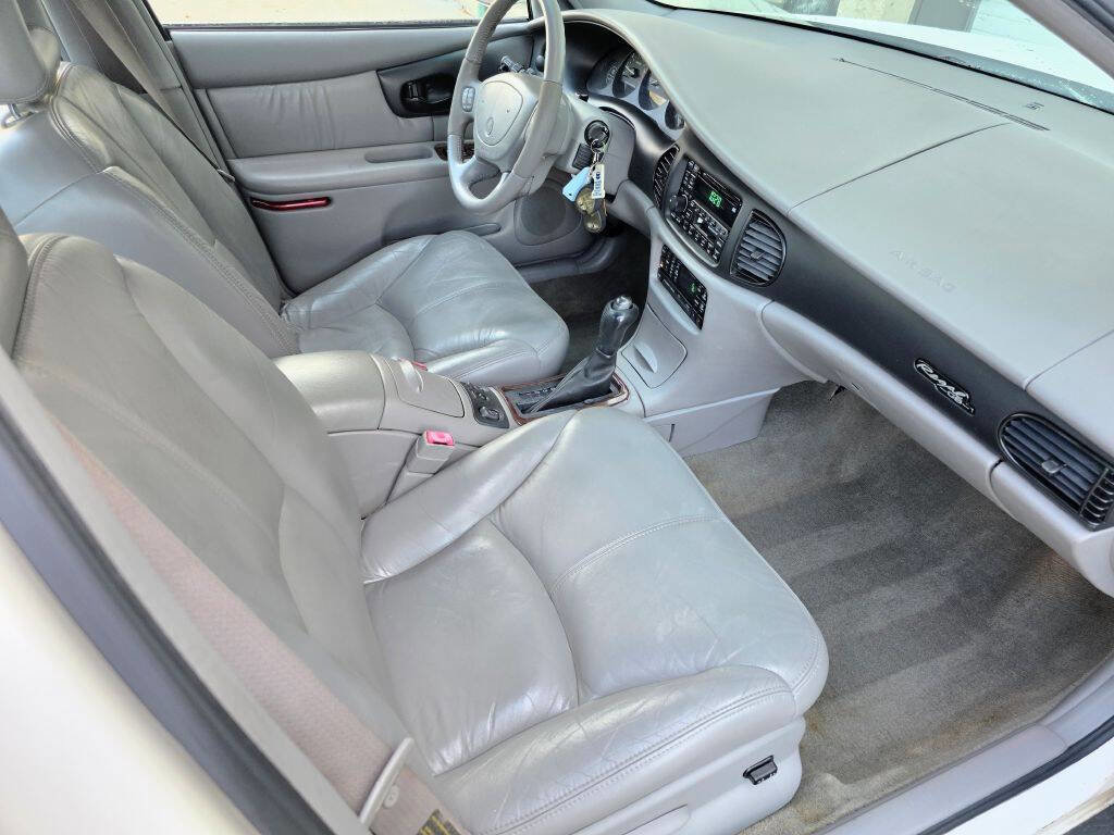 Used 2001 Buick Regal GS w/ Prestige Pkg image 12