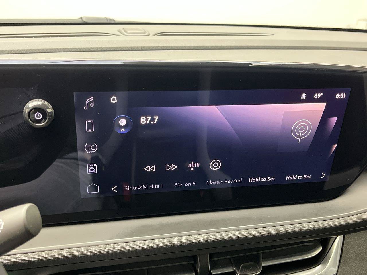 Certified 2024 Buick Envista Preferred w/ Convenience I Package FWD image 17