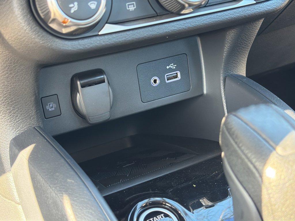 New 2025 Nissan Versa SV w/ Trunk Package image 26