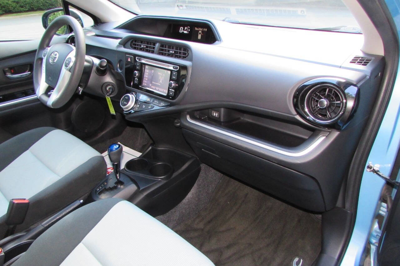 Used 2015 Toyota Prius C Two image 35