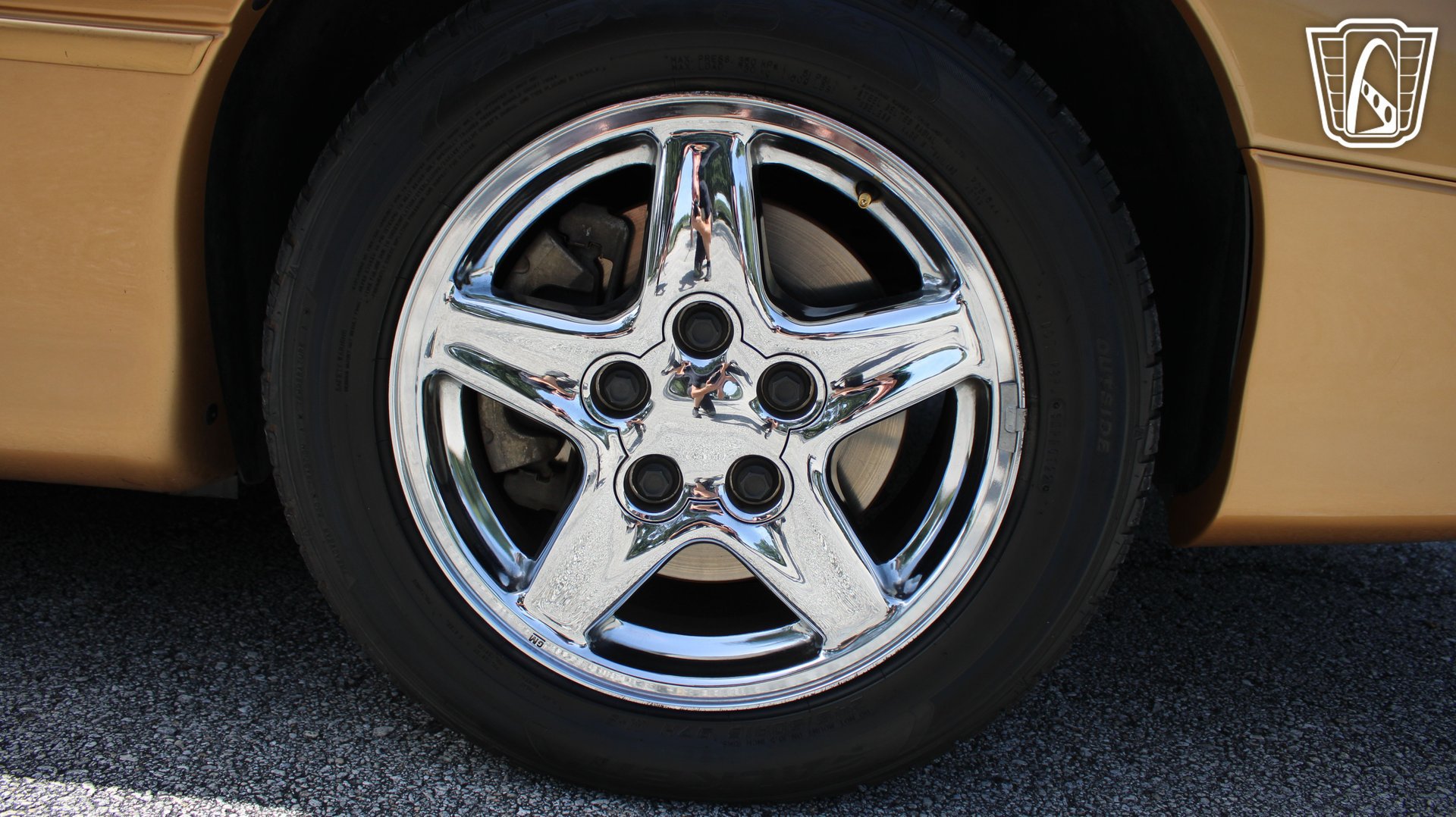 Used 1998 Chevrolet Camaro Z28 RWD image 36