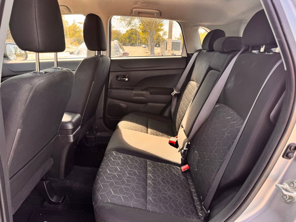 Used 2021 Mitsubishi Outlander Sport ES image 10