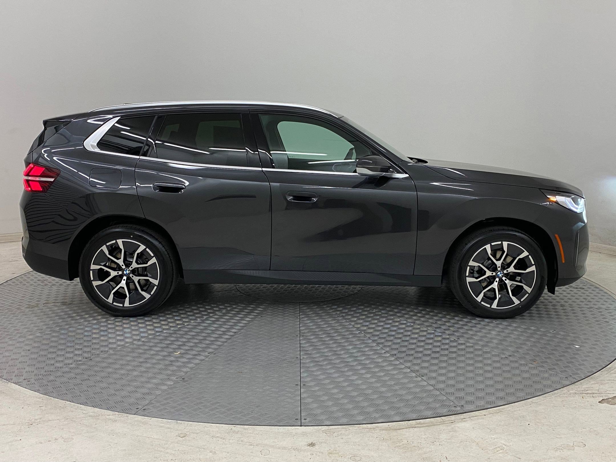 Used 2026 BMW X3 xDrive30 w/ Convenience Package image 7