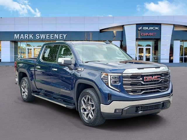 Used 2023 GMC Sierra 1500 SLT w/ SLT Premium Package AWD/4WD image 3