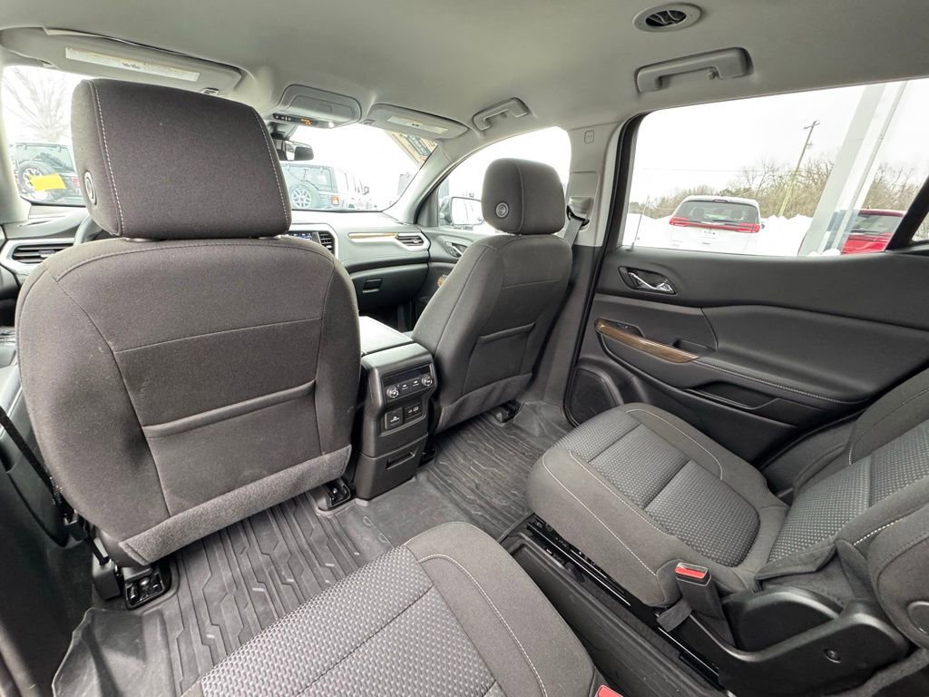 Used 2023 GMC Acadia SLE w/ Driver Convenience Package image 15