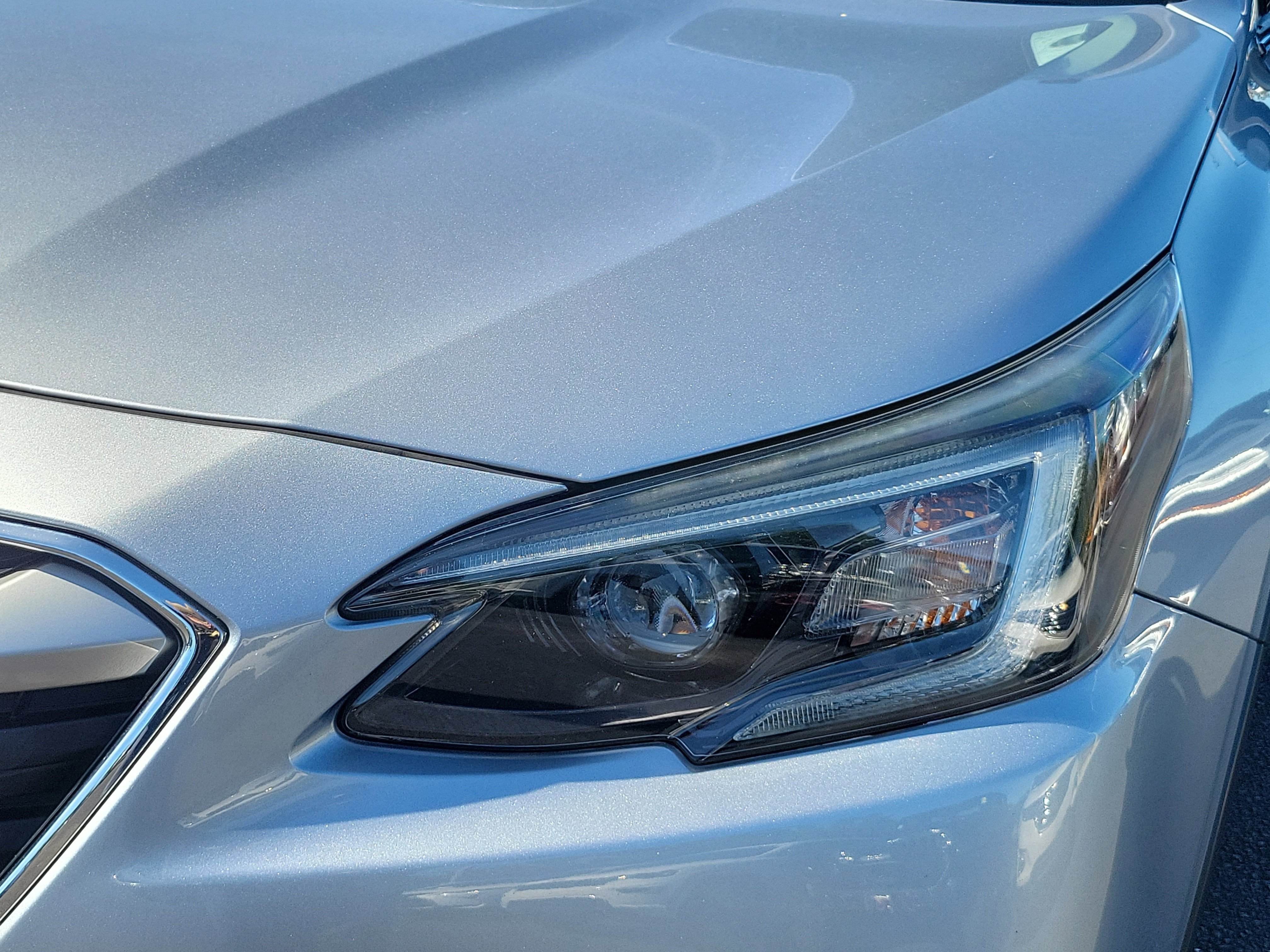 Used 2021 Subaru Outback Premium image 9