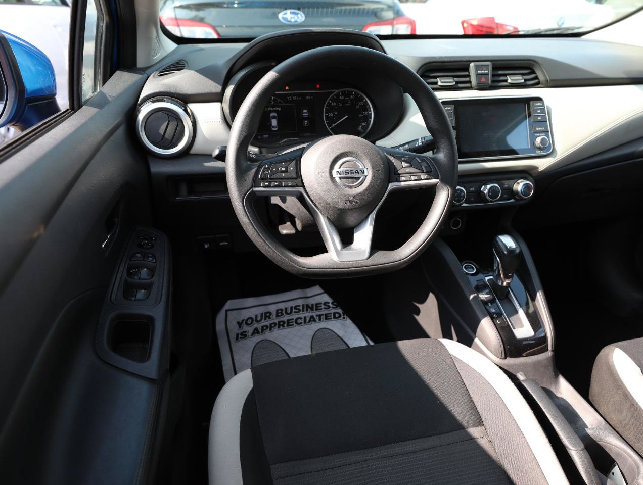 Used 2020 Nissan Versa SV FWD image 10