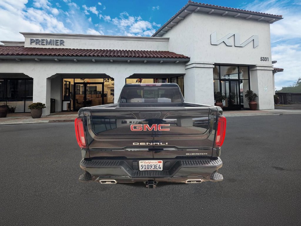 Used 2025 GMC Sierra 1500 Denali AWD/4WD image 7