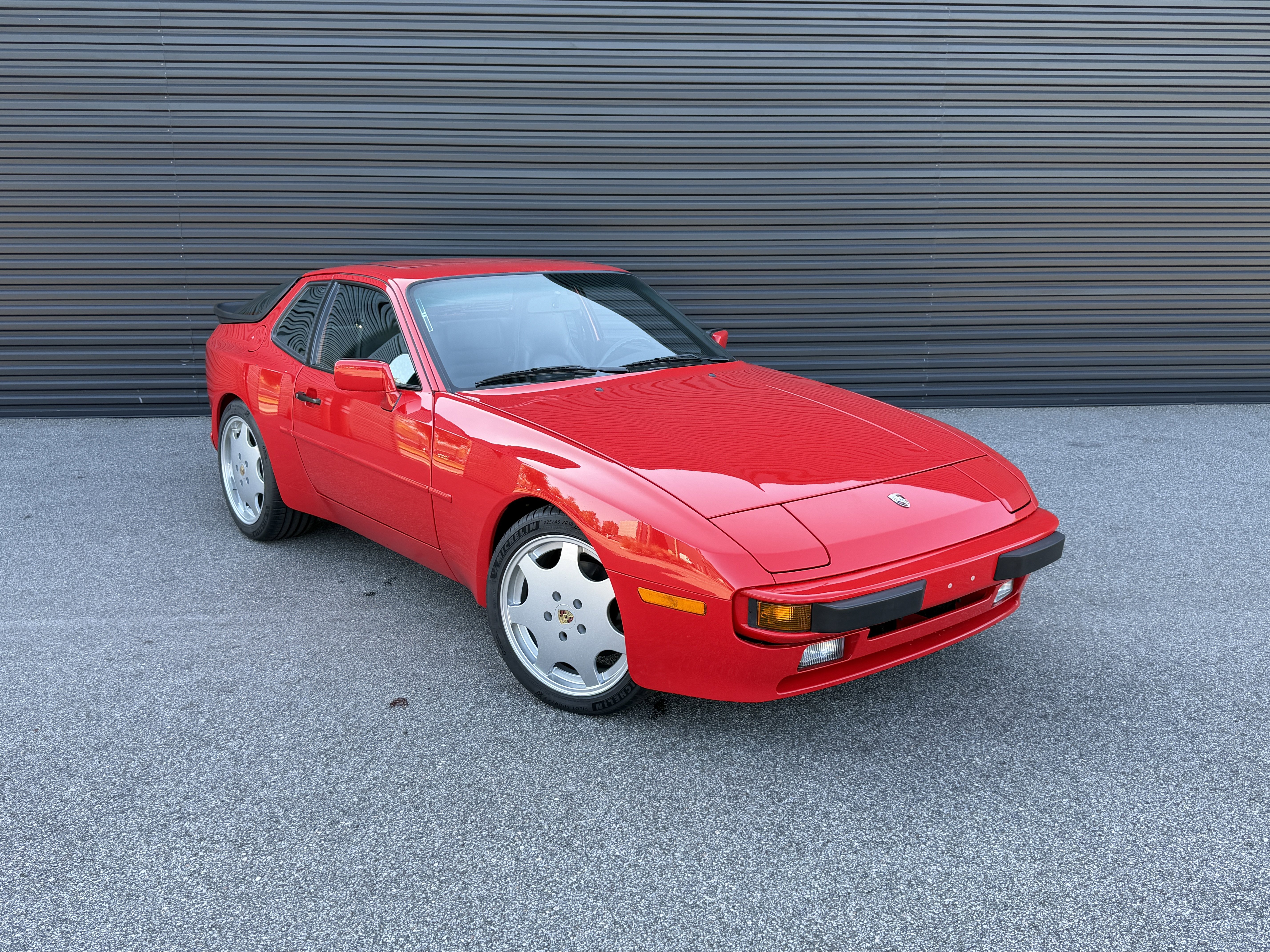 Used 1989 Porsche 944 Coupe image 7