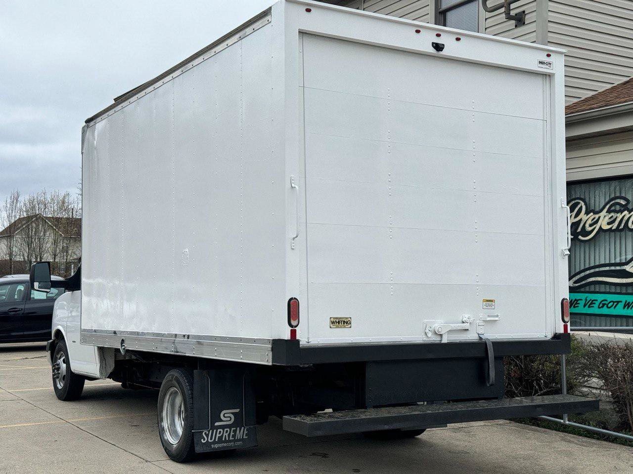Used 2019 GMC Savana 3500 w/ Power Convenience Package RWD image 6