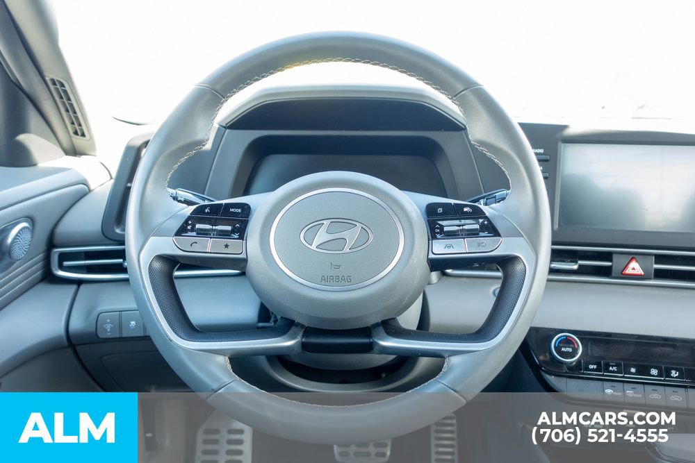 Used 2025 Hyundai Elantra Sport FWD image 28