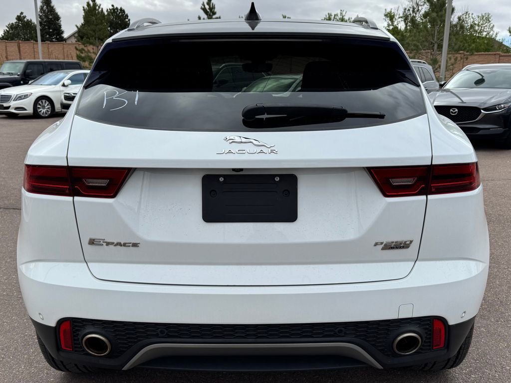 Used 2018 Jaguar E-PACE SE image 5