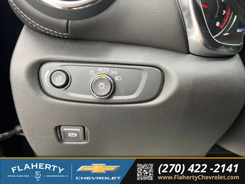 Used 2026 Chevrolet Blazer LT FWD image 21