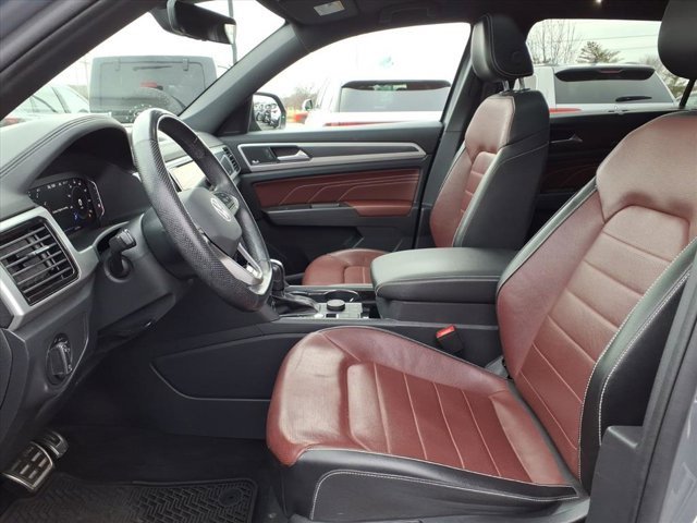 Used 2022 Volkswagen Atlas Cross Sport SEL Premium R-Line image 25
