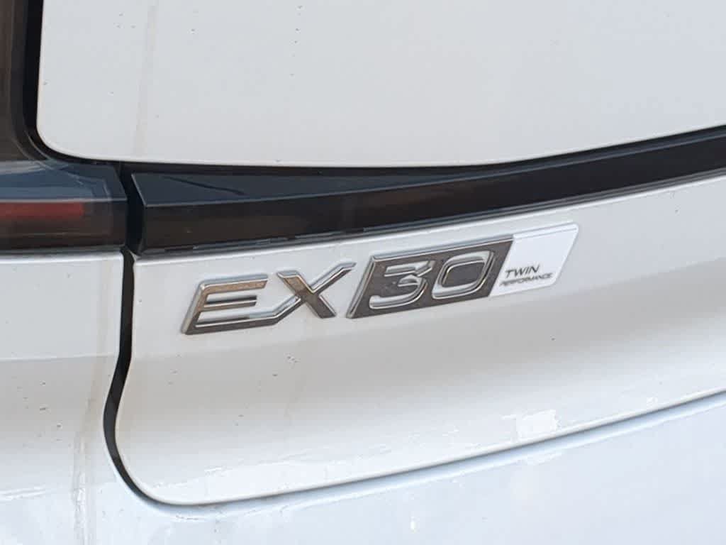 New 2026 Volvo EX30 Ultra w/ Protection Package Premier AWD/4WD image 12