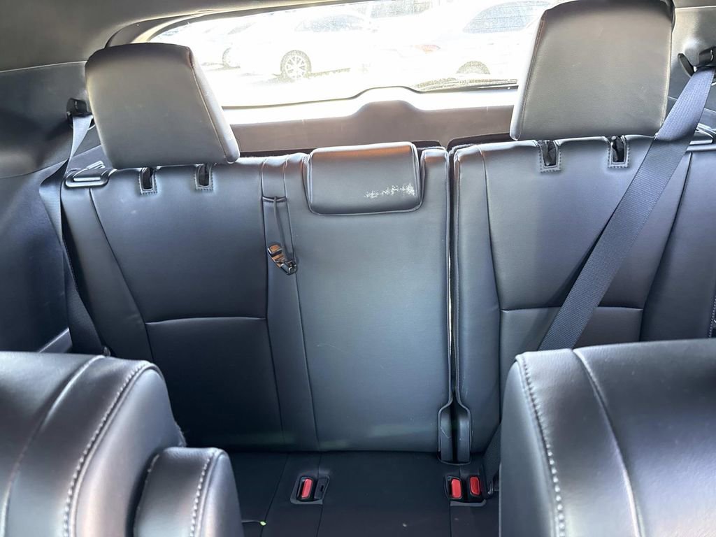 Used 2022 Toyota Highlander XSE image 19
