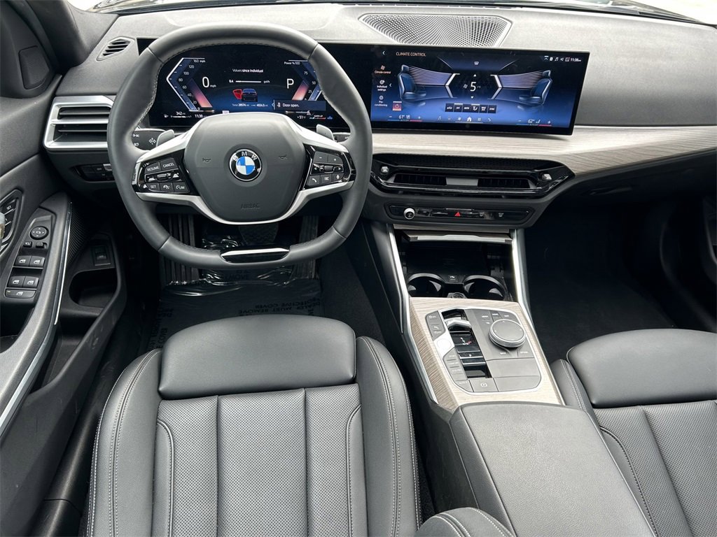 Used 2025 BMW 330i Sedan image 16