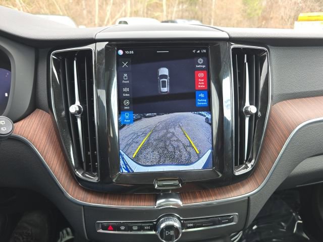 Certified 2023 Volvo XC60 B5 Plus w/ Climate Package image 34
