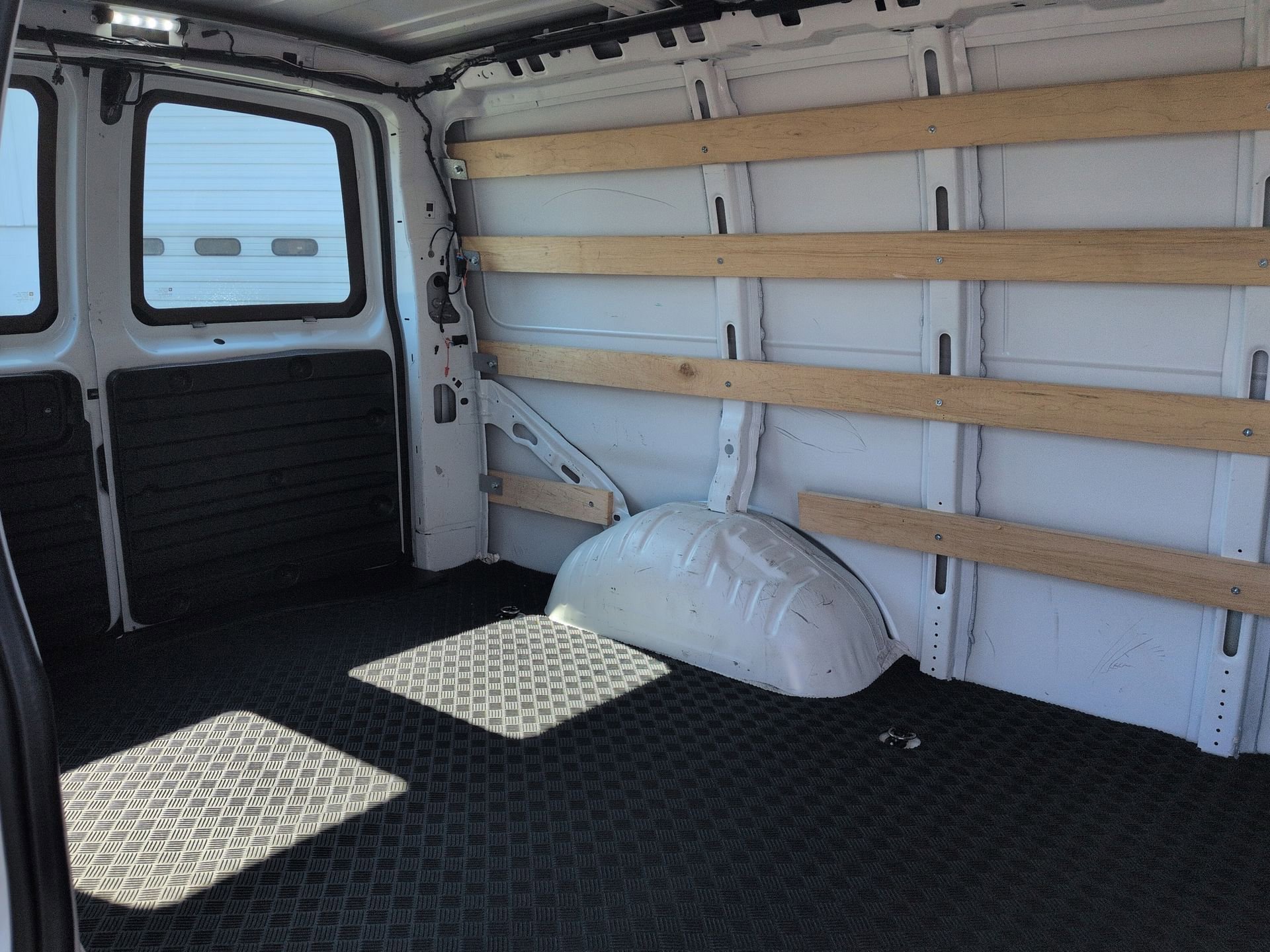 Used 2024 GMC Savana 2500 w/ Driver Convenience Package image 23