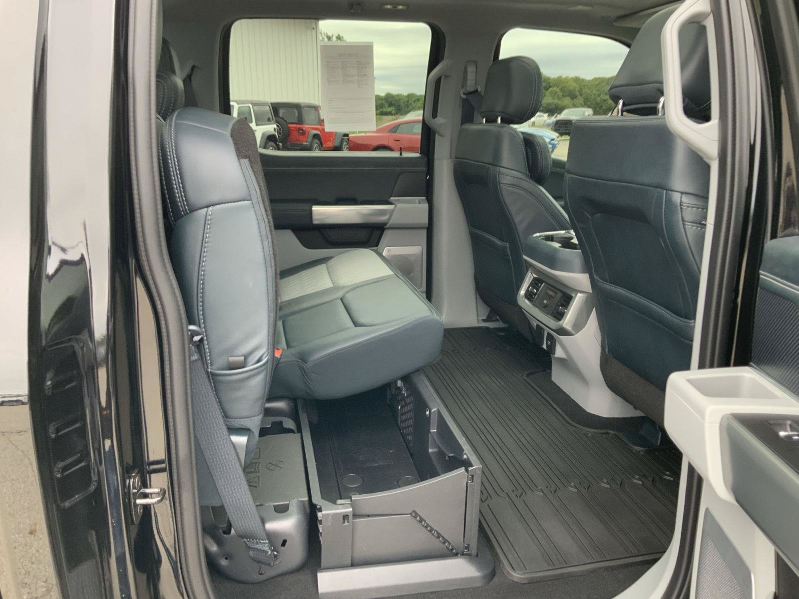 Used 2024 Ford F350 Limited w/ FX4 Off-Road Package AWD/4WD image 70