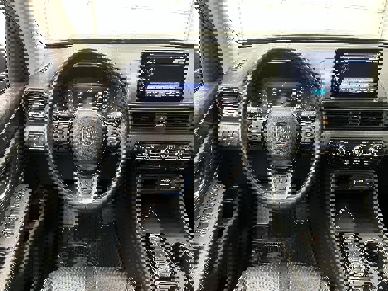 Used 2023 Honda Pilot Elite image 16