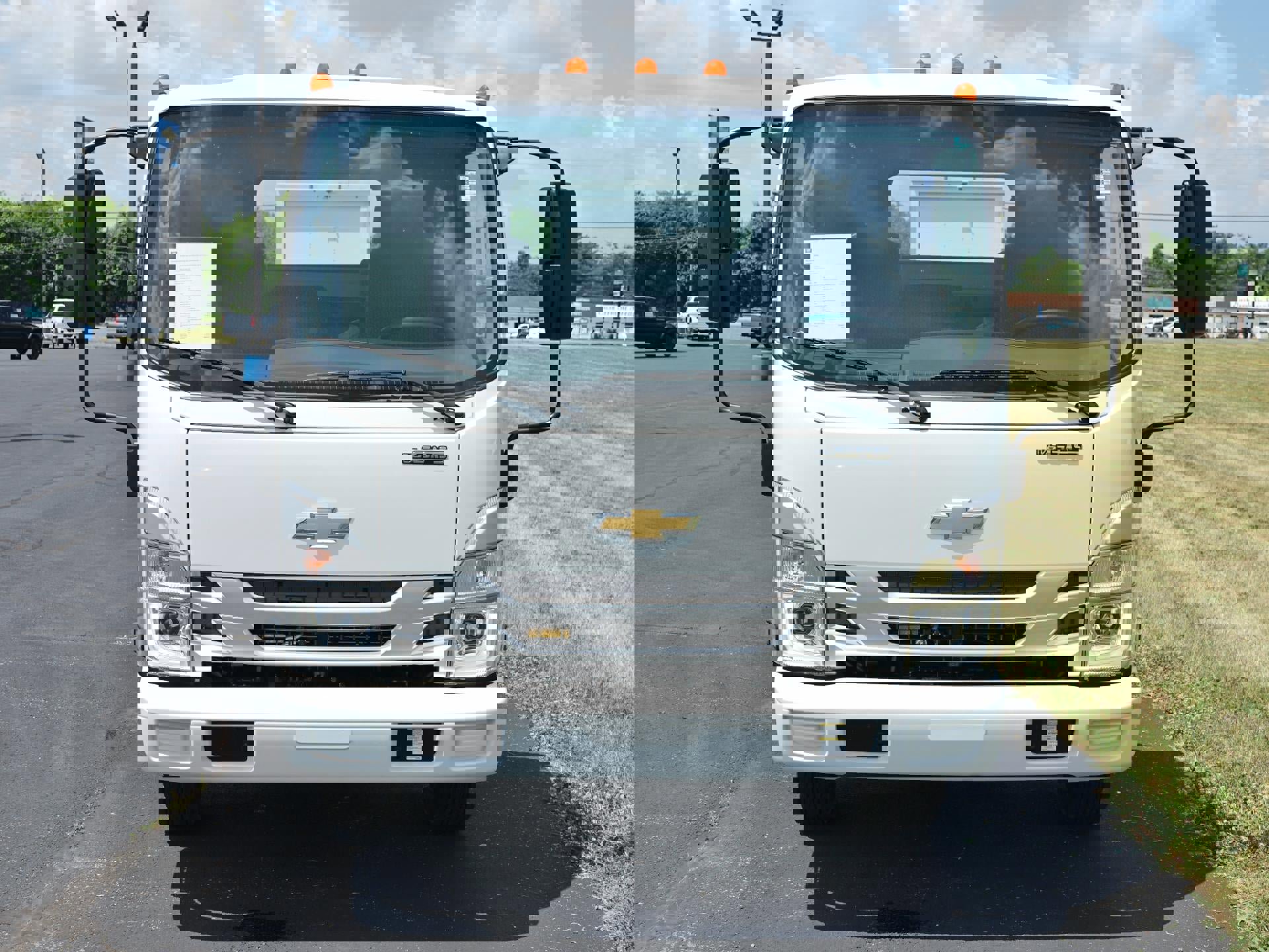 New 2025 Chevrolet Low Cab Forward image 2
