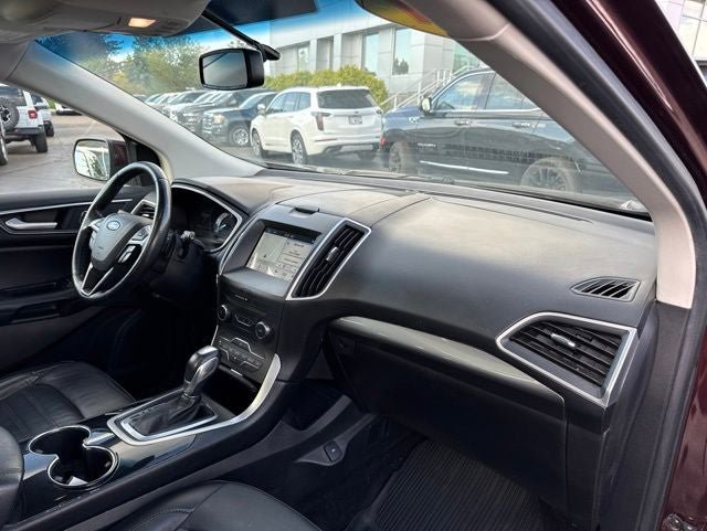 Used 2017 Ford Edge SEL w/ Equipment Group 201A AWD/4WD image 28