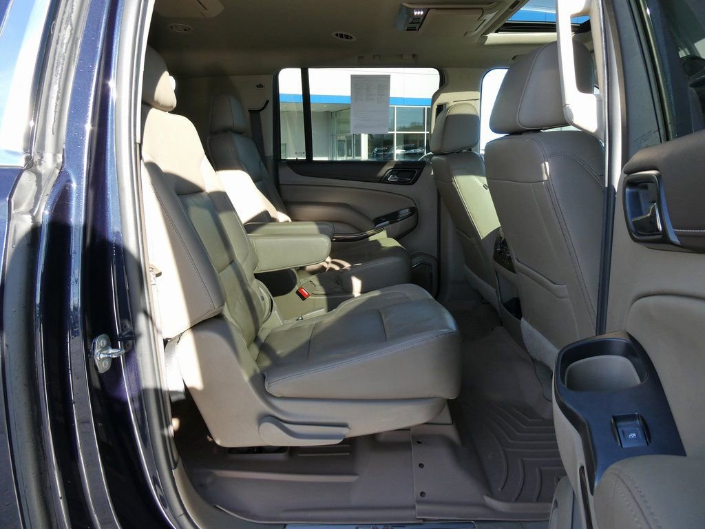 Used 2020 GMC Yukon XL SLT w/ Premium Edition image 16